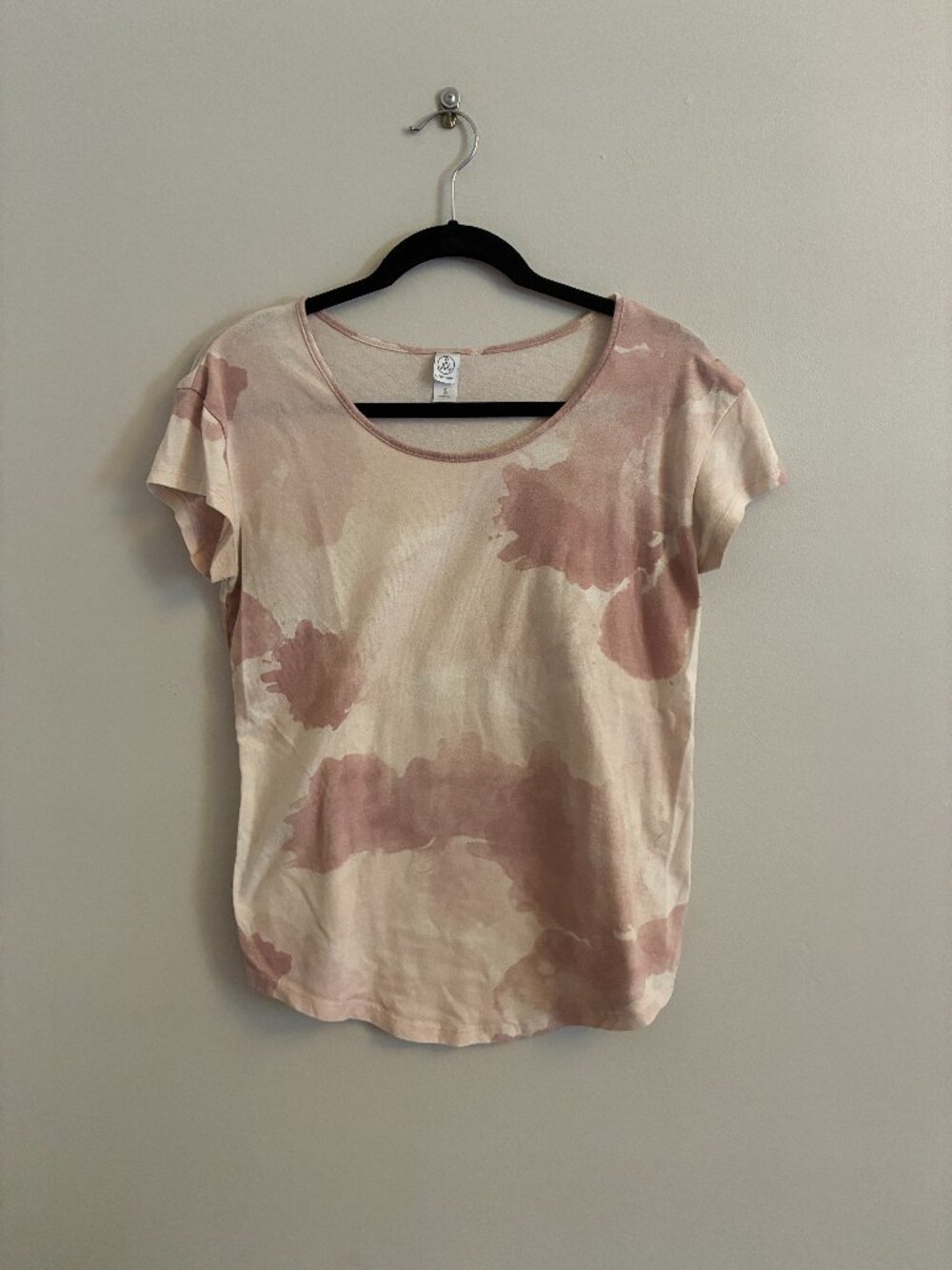 Alternative Apparel Pink Blush Camouflage Scoop Neck 100% Cotton T-Shirt Small